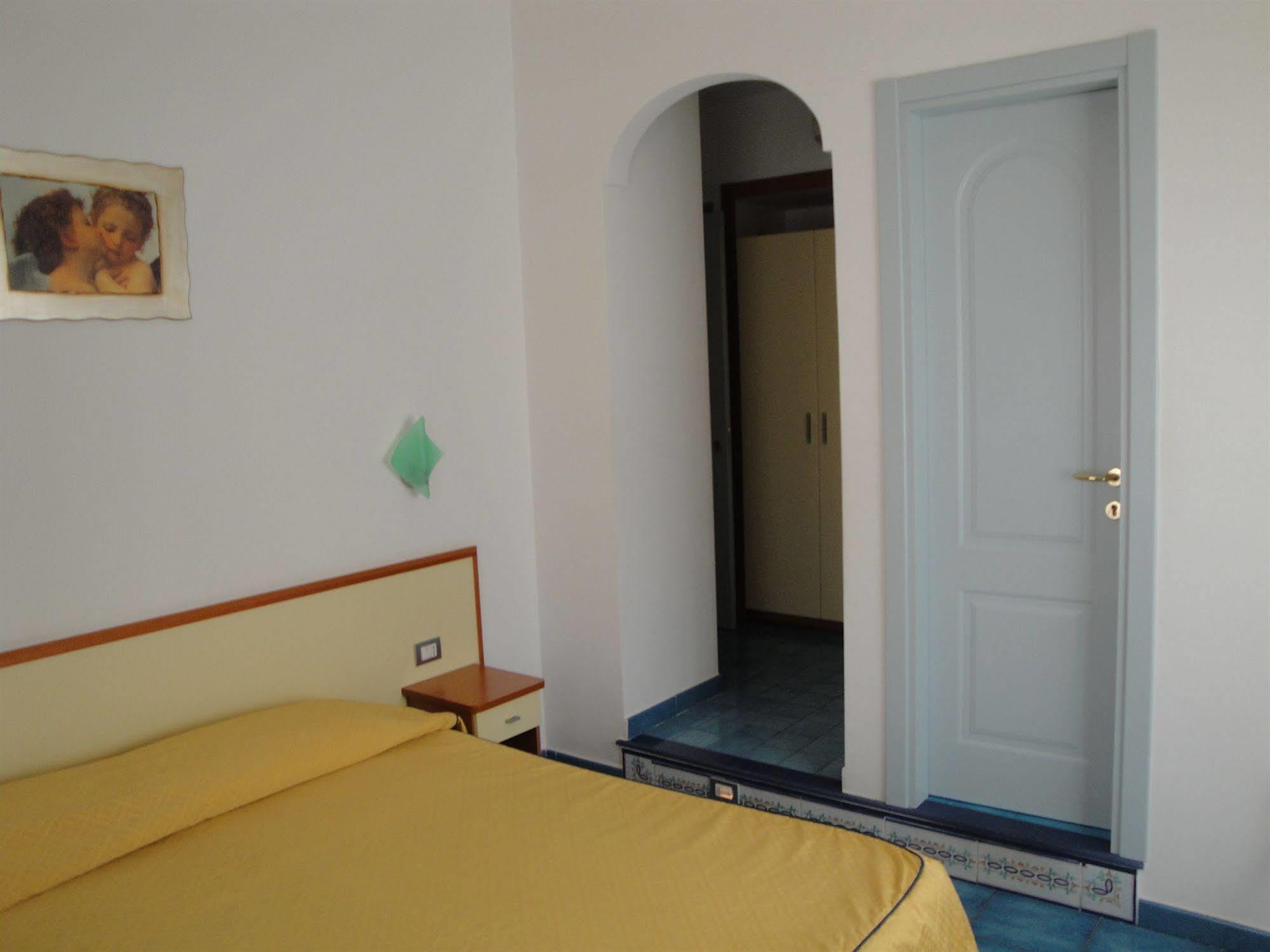 Meuble Casa Mannini Rooms Maiori Dış mekan fotoğraf